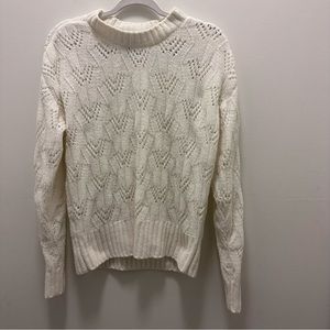 BCBGMAXAZRIA Long Sleeve Cable Knit Sweater. Size Small